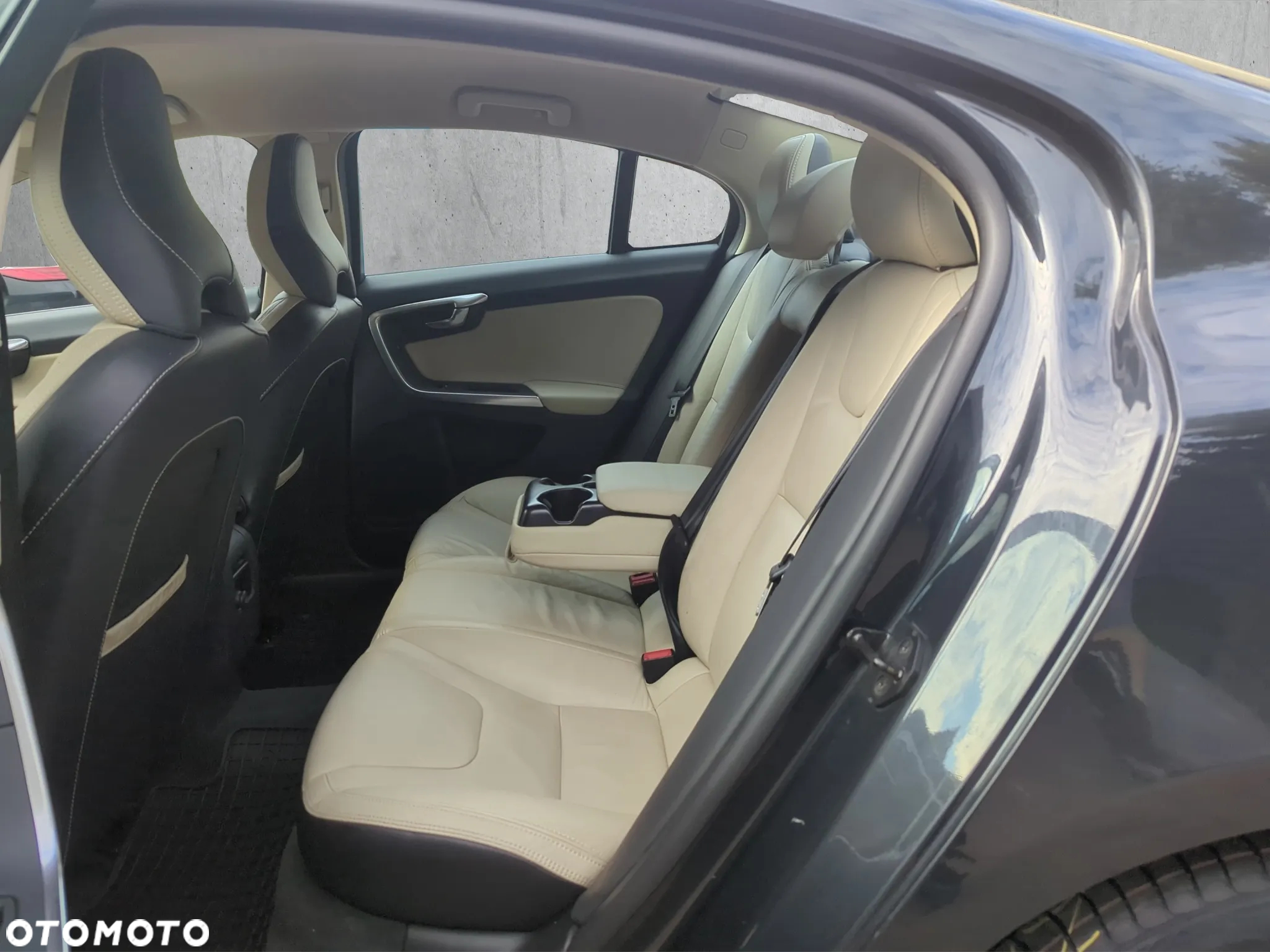 Volvo S60 D3 Summum - 13