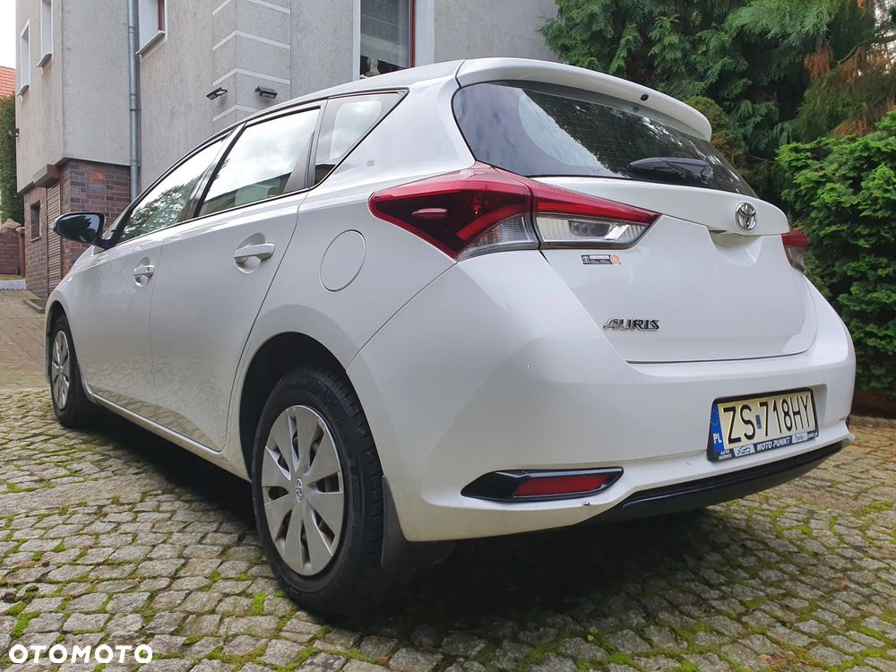Toyota Auris 1.33 VVT-i Active - 5