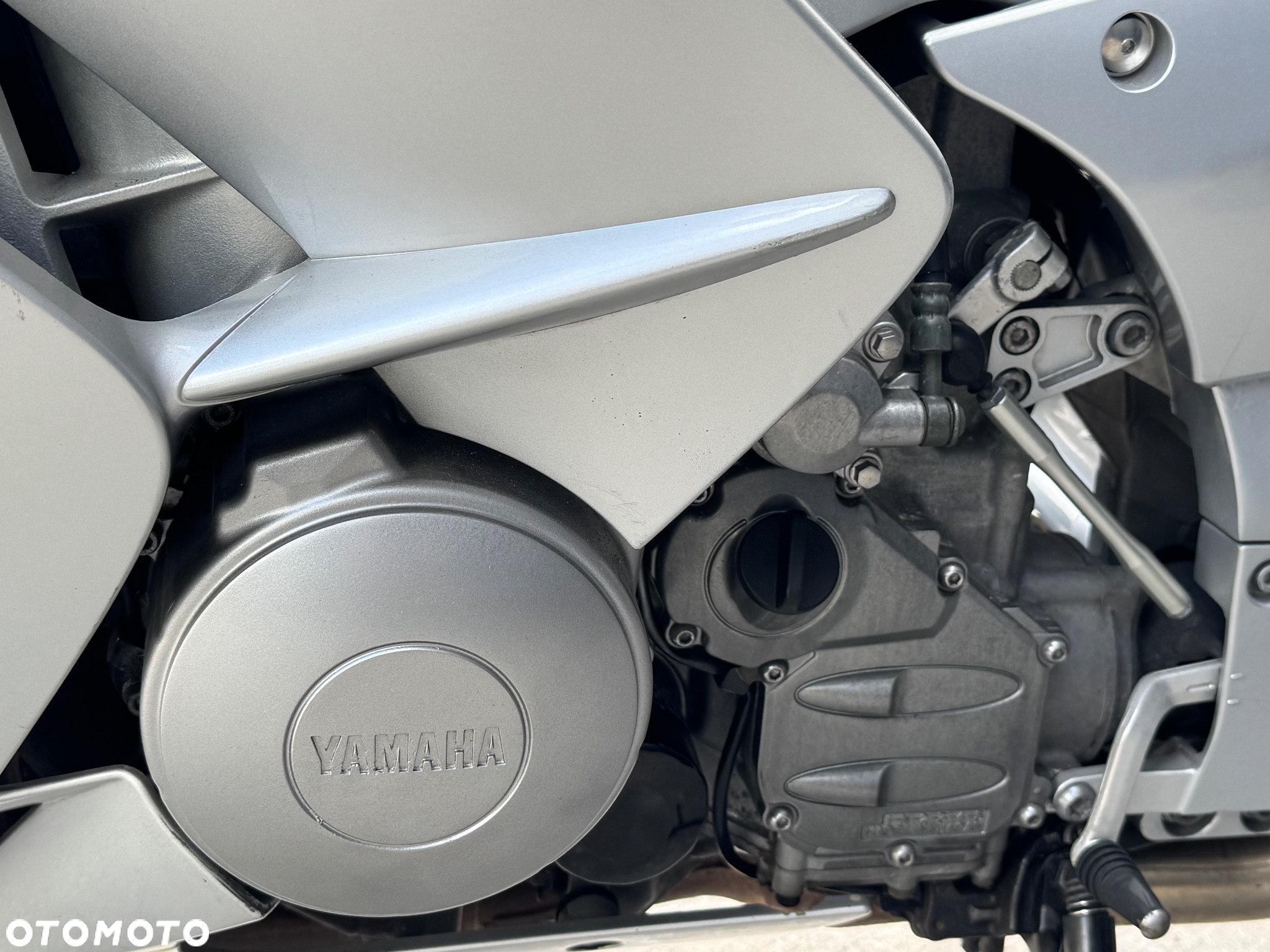 Yamaha FJR - 13