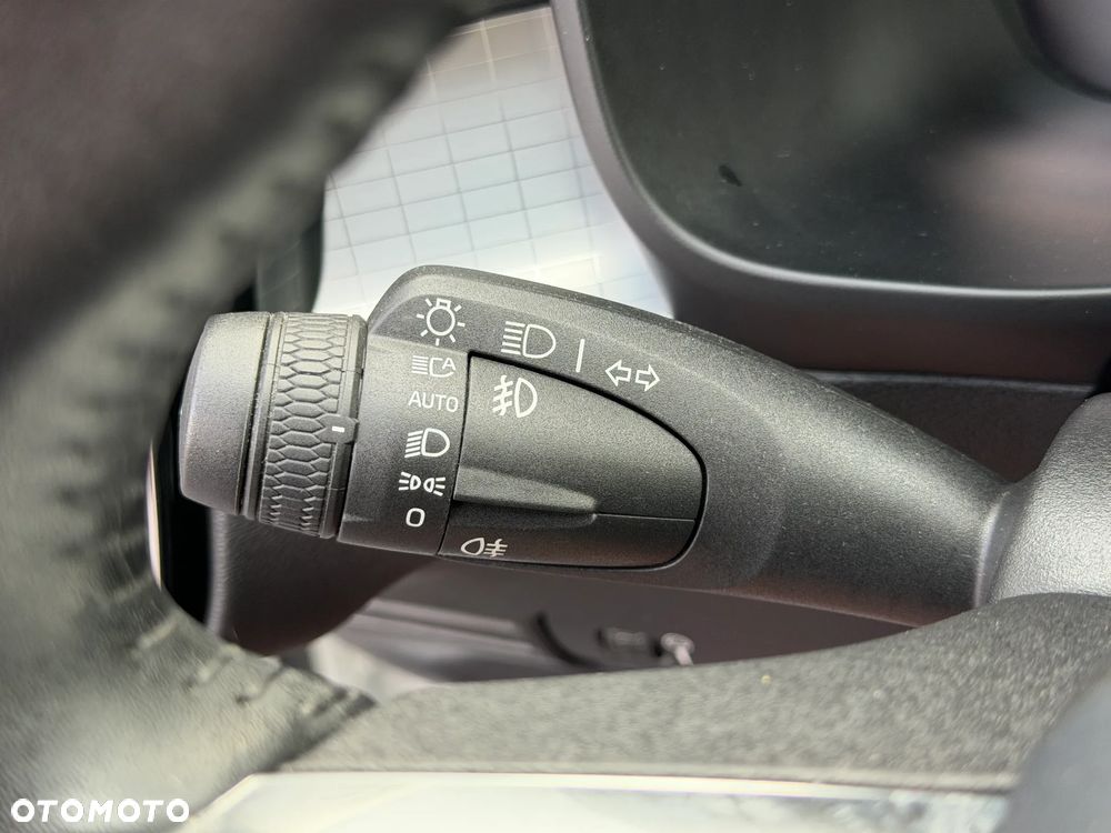 Volvo XC 40 T3 Momentum - 15