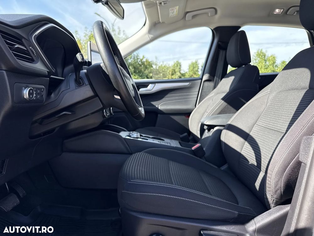 Ford Kuga - 23