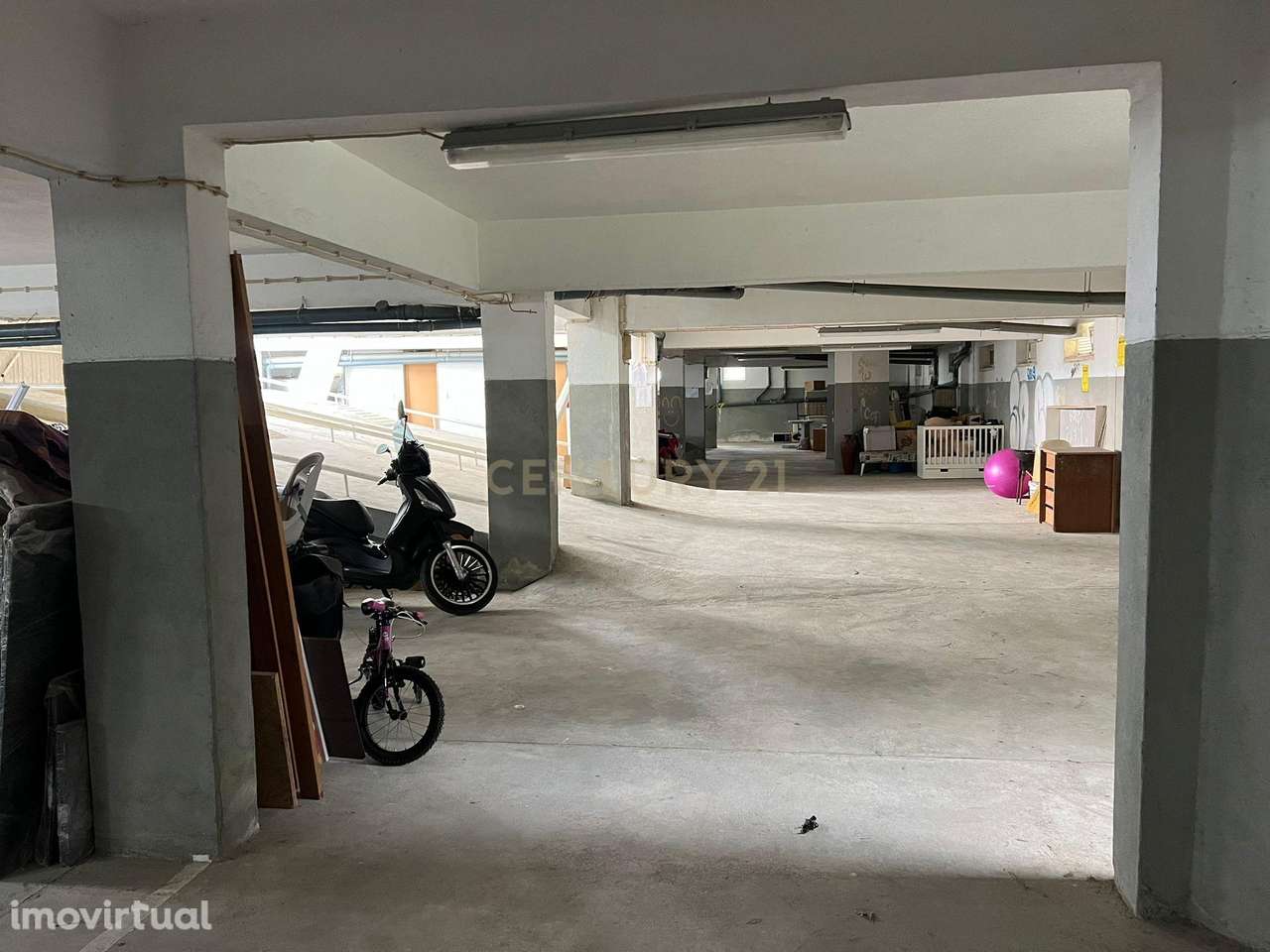 Parqueamento para motas ou armazem, Santo António da Caparica - Grande imagem: 4/4