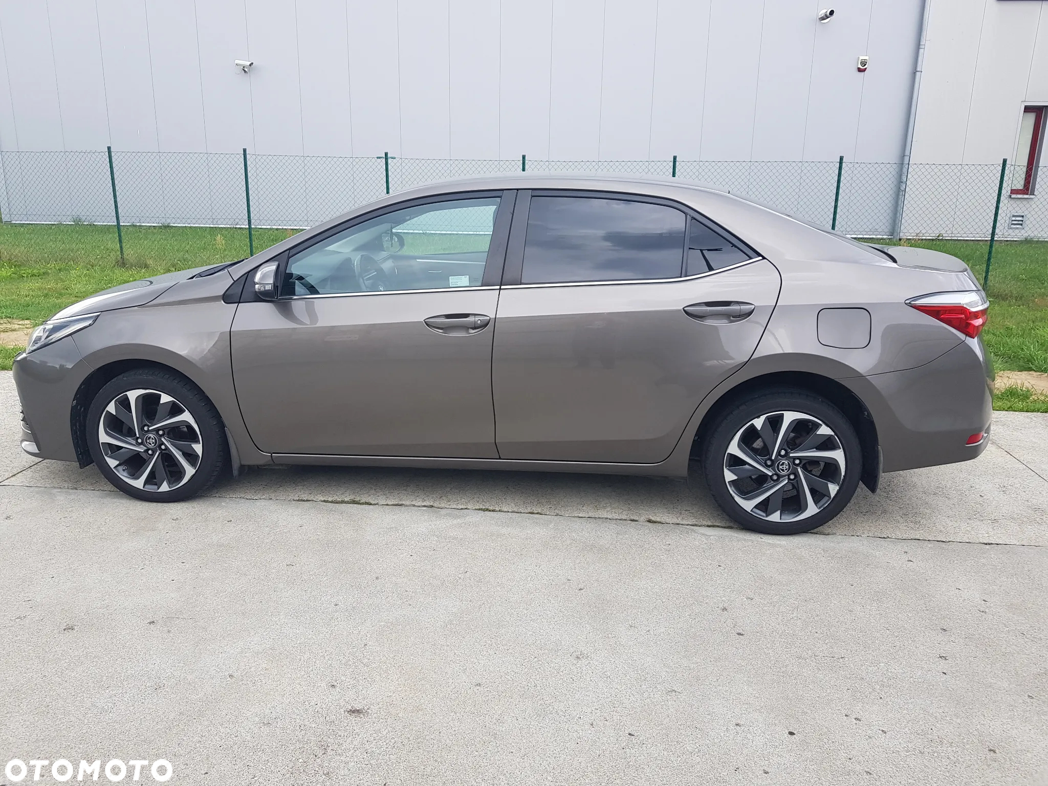 Toyota Corolla 1.6 Comfort - 6