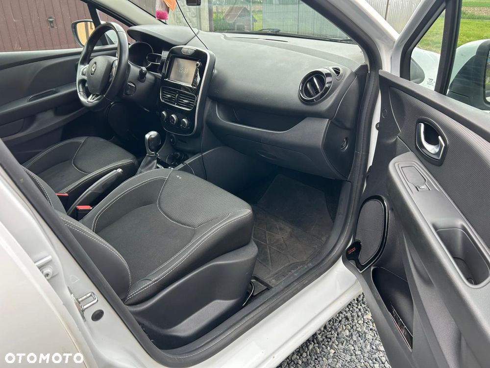 Renault Clio - 12