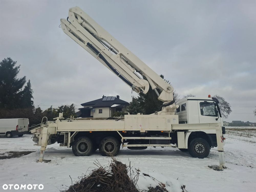 Mercedes-Benz Actros - 2