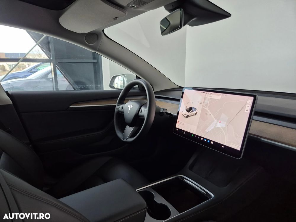 Tesla Model 3 Standard Reichweite Plus Hinterradantrieb - 7