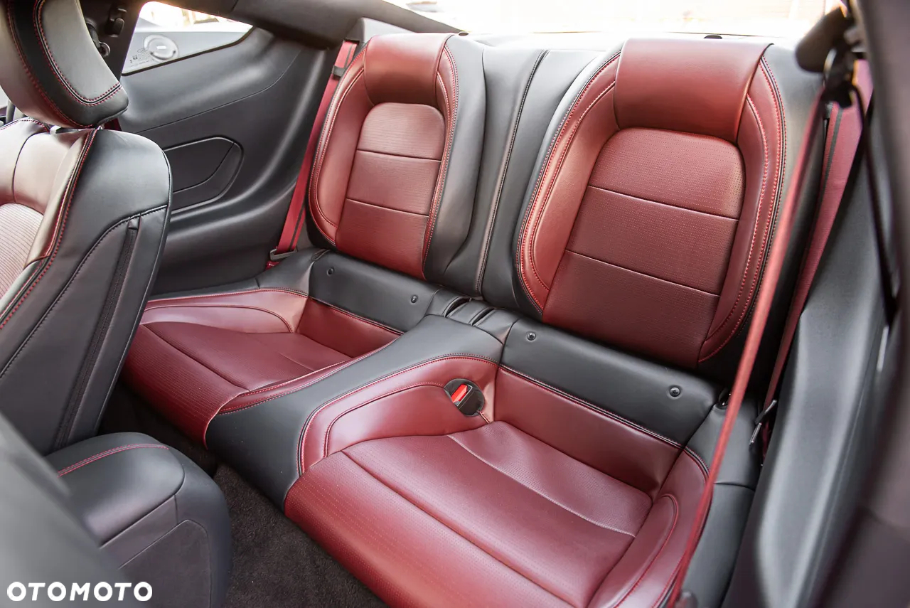 Ford Mustang 2.3 EcoBoost - 27
