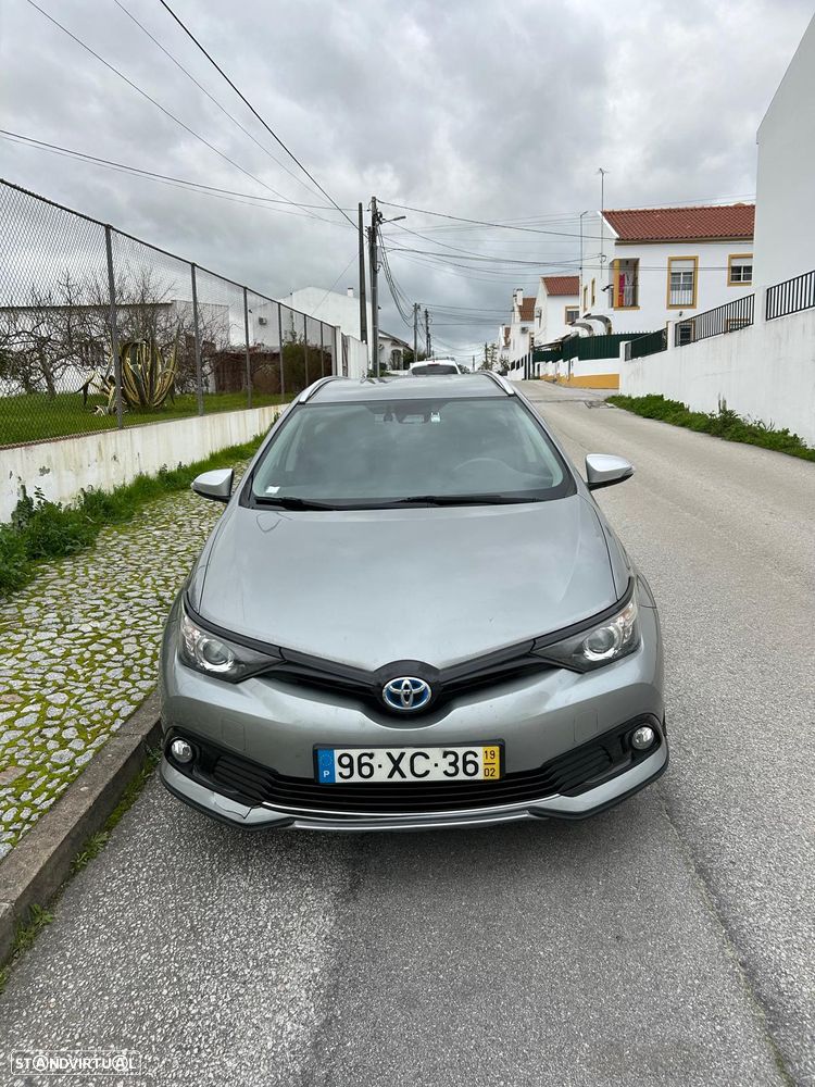 Toyota Auris Touring Sports - 2