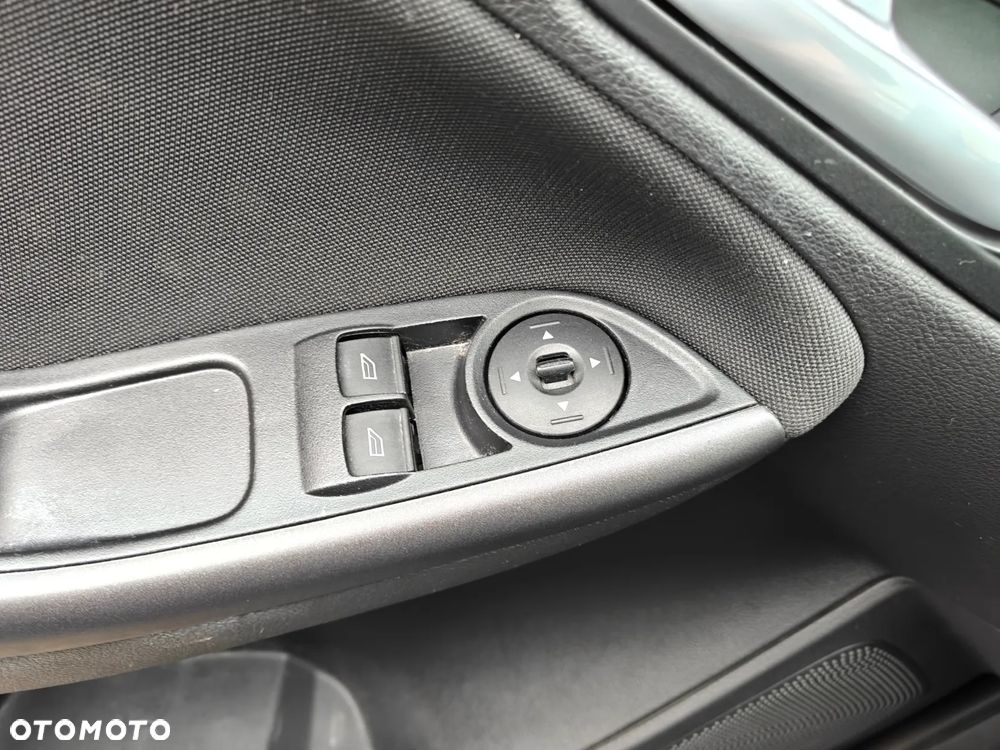 Ford Focus - 18
