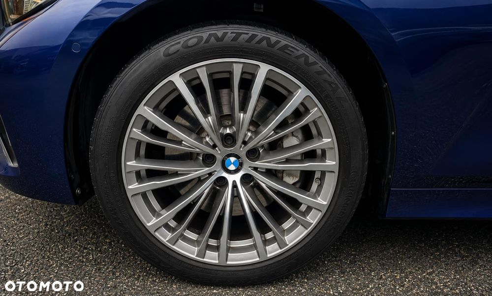 BMW Seria 3 330i xDrive Luxury Line - 12