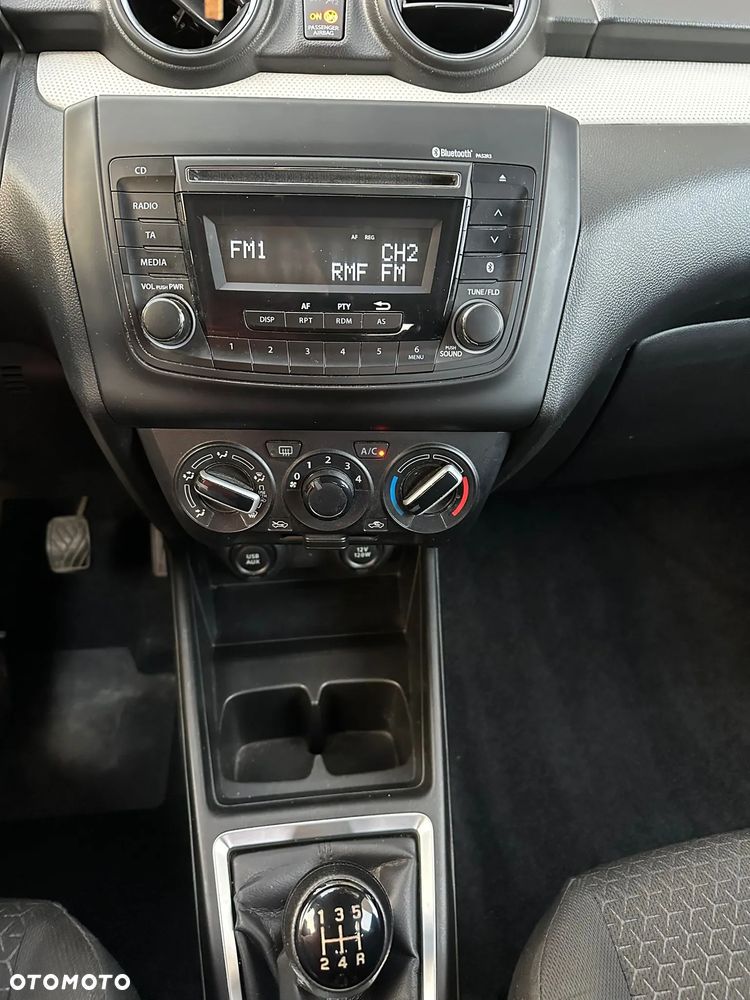 Suzuki Swift - 12