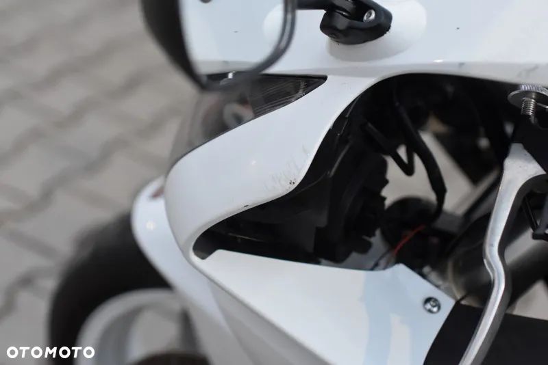 Honda CBR - 32