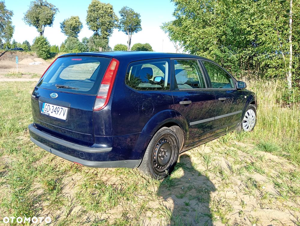 Ford Focus 1.6 Ambiente - 8