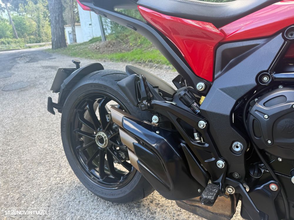 MV Agusta Turismo Veloce Rosso Aniversário 75 - 27