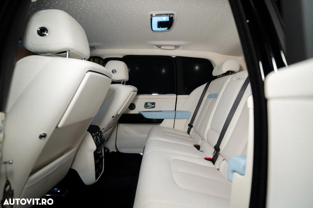 Rolls-Royce Cullinan - 32