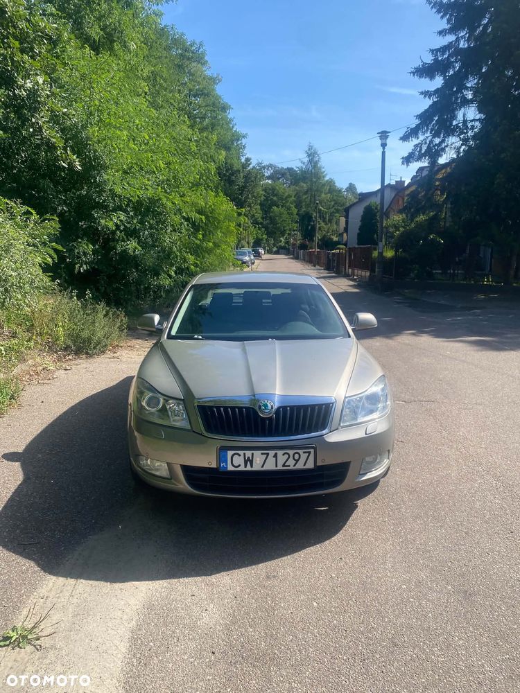 Skoda Octavia 1.6 Tour Twin Power - 2