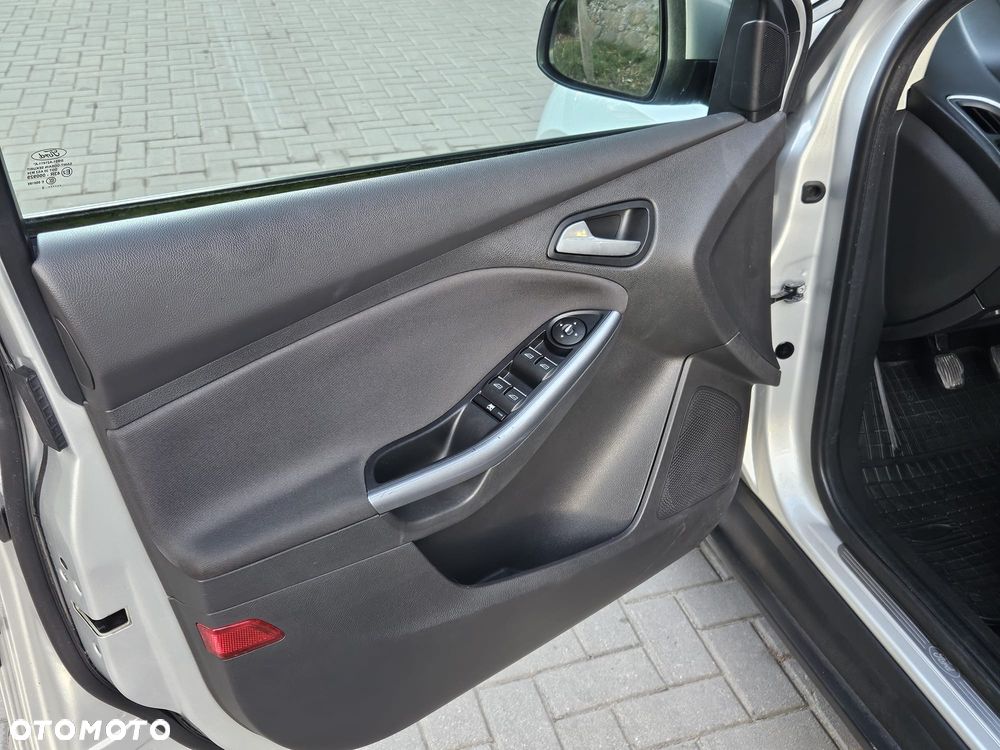 Ford Focus - 11