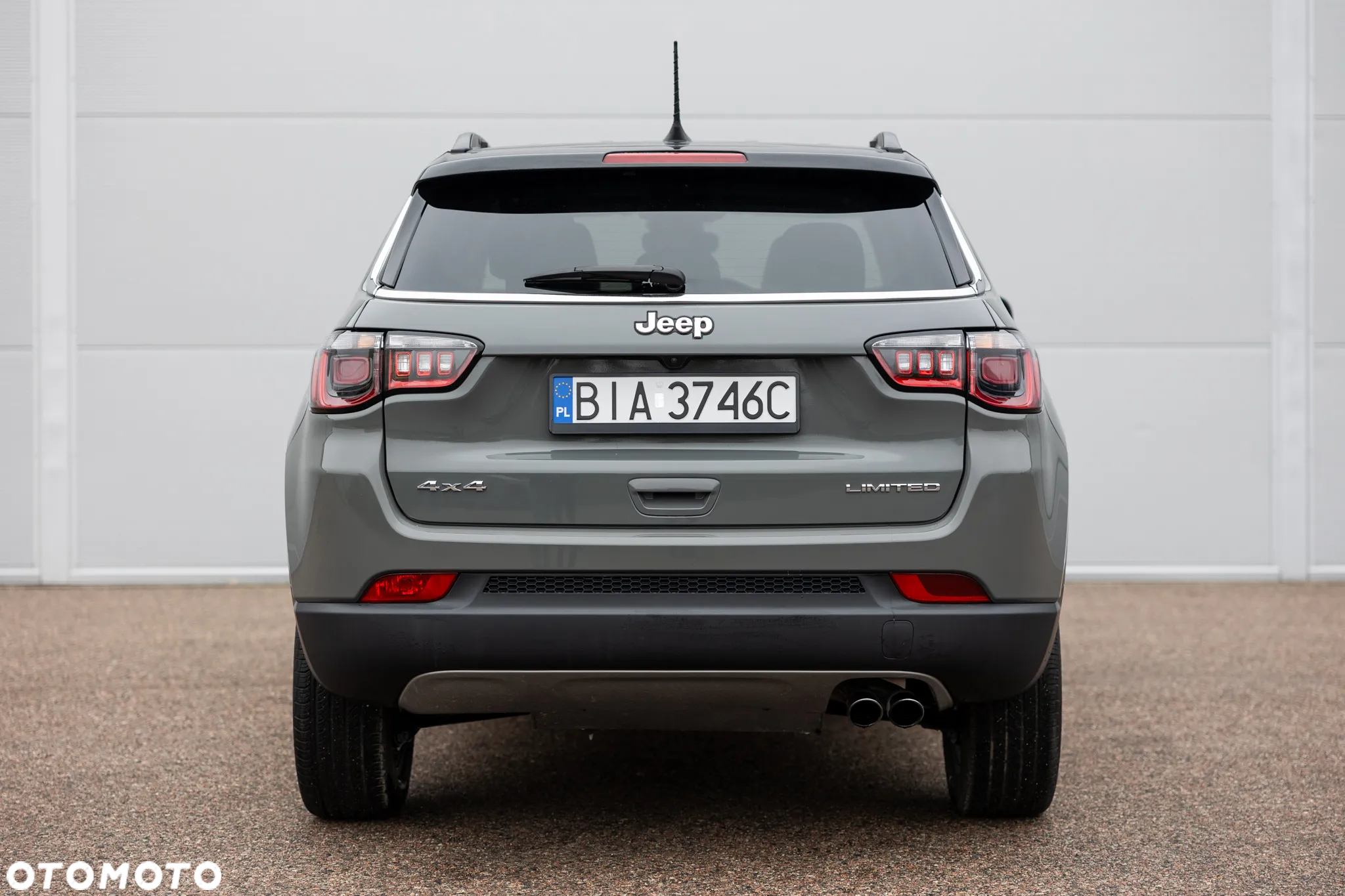 Jeep Compass - 11