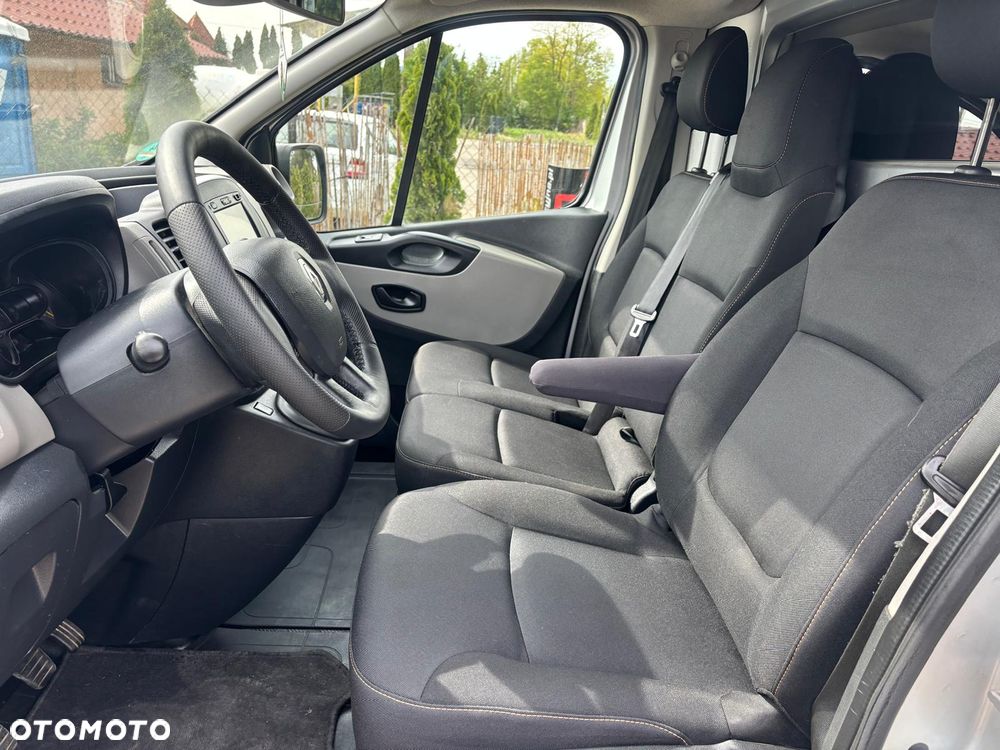Renault Trafic - 15