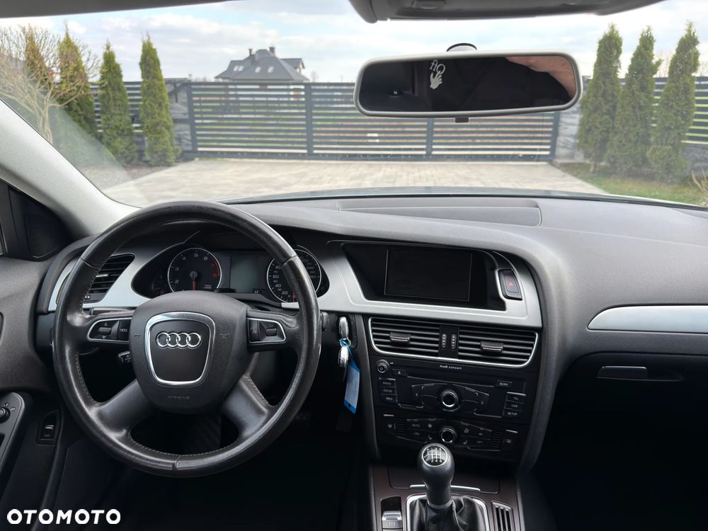 Audi A4 Limousine 1.8 TFSI Attraction - 33