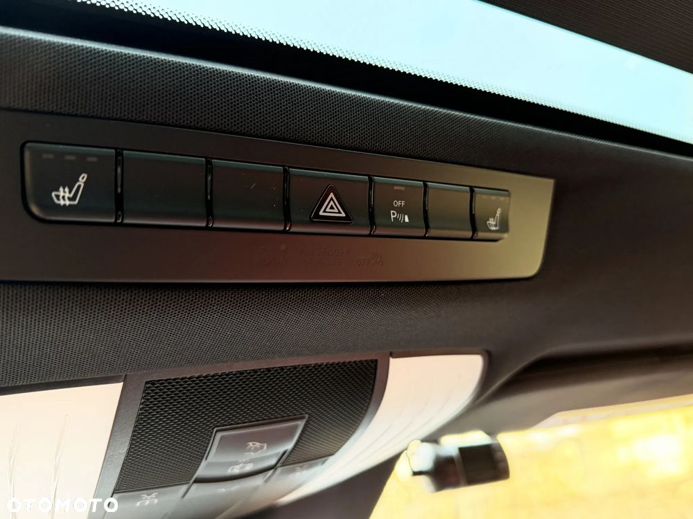 Mercedes-Benz AMG GT Speedshift 7G-DCT - 12