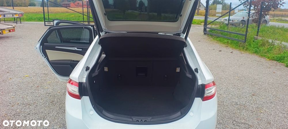 Ford Mondeo Turnier 2.0 EcoBlue Titanium - 19