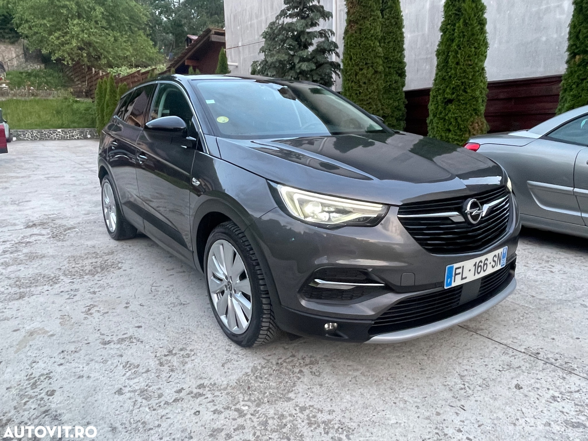 Opel Grandland X 2.0 START/STOP Aut. Design Line - 3