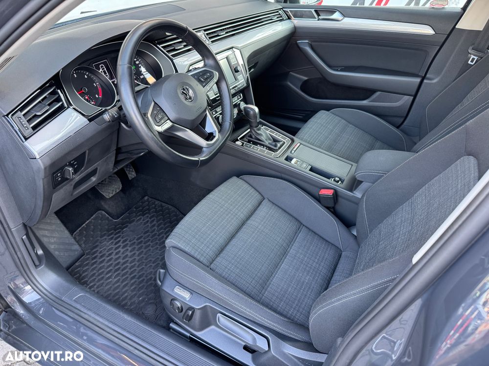 VOLKSWAGEN Passat 2020 — imagine 18