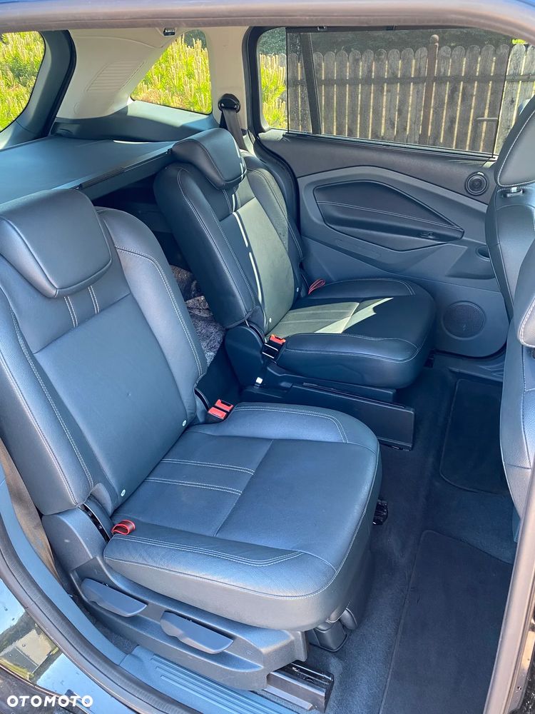 Ford Grand C-MAX - 15