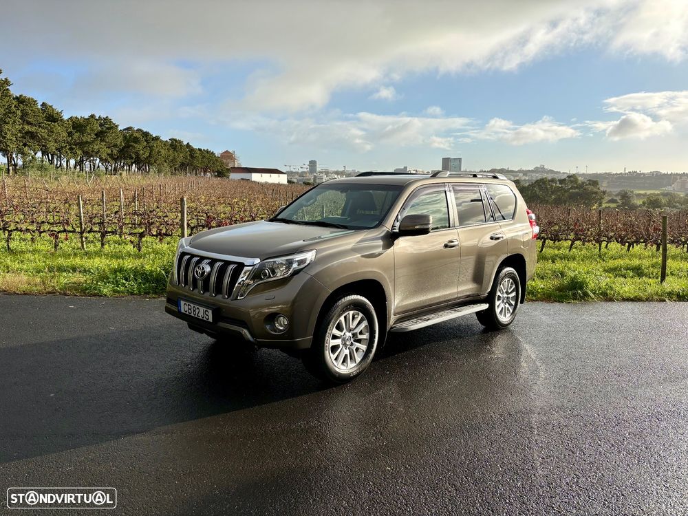 Toyota Land Cruiser 2.8 D-4D Auto - 3