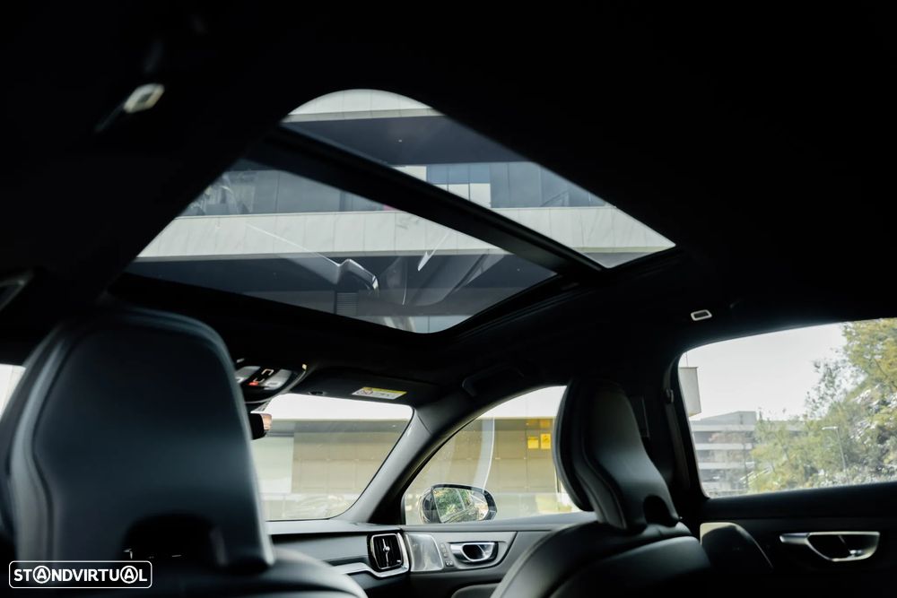 Volvo S60 T8 Recharge AWD Ultimate Dark - 14