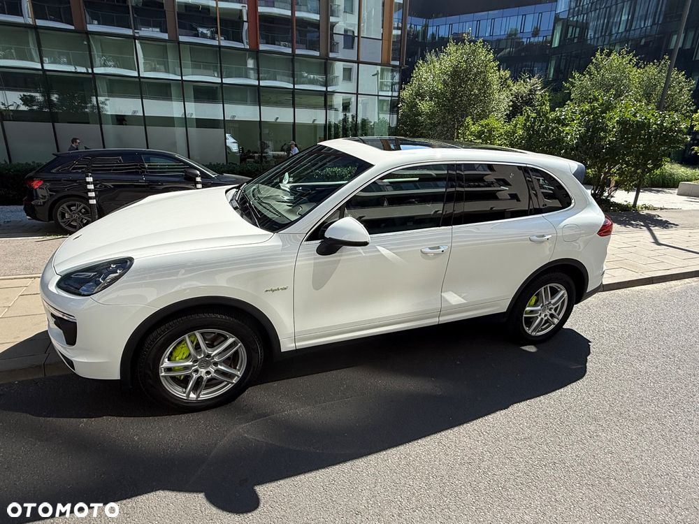 Porsche Cayenne S e-Hybrid - 28