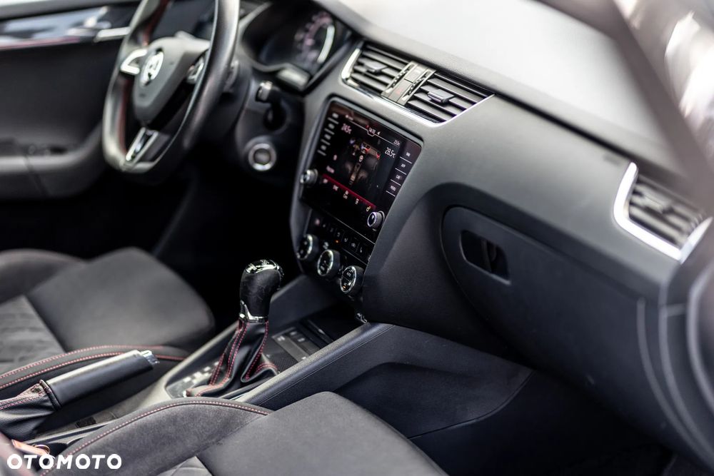 Skoda Octavia 2.0 TDI 4x4 RS DSG - 16