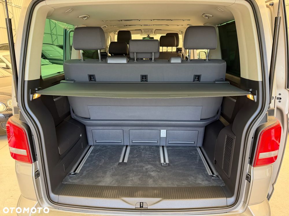 Volkswagen Multivan - 11