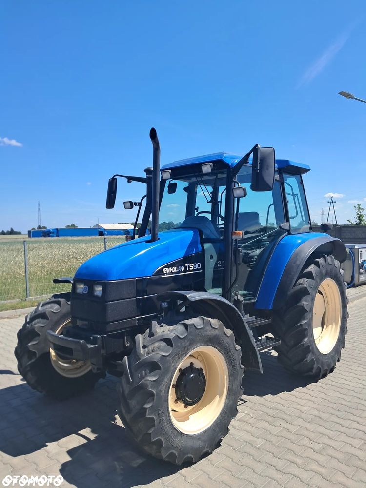 New Holland TS90 - 1