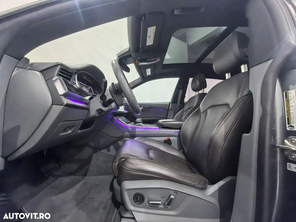 Audi Q8 - 12