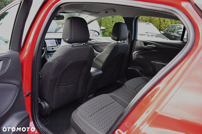 Opel Astra 1.4 Turbo Innovation - 19