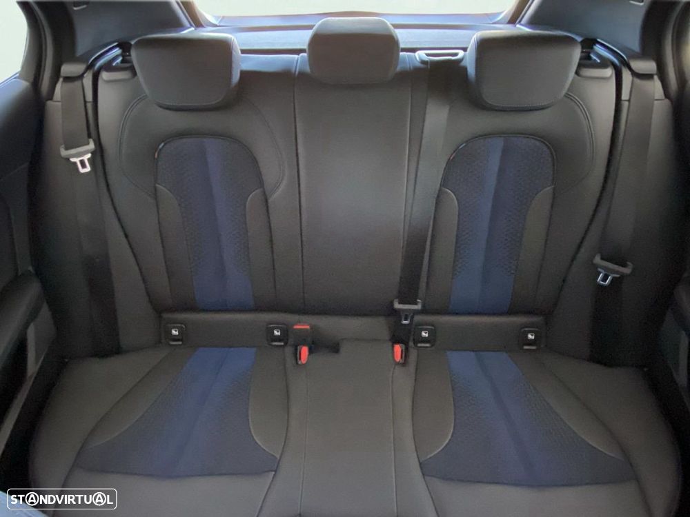 BMW 116 d Pack Desportivo M - 15