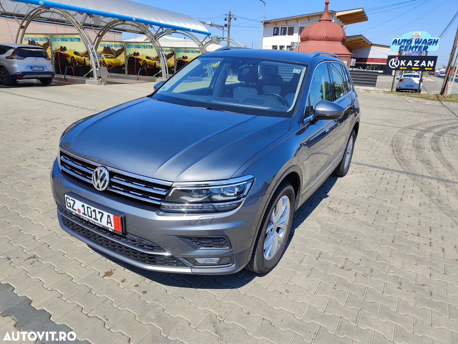 Volkswagen Tiguan 2.0 TDI 4Mot DSG Comfortline - 23