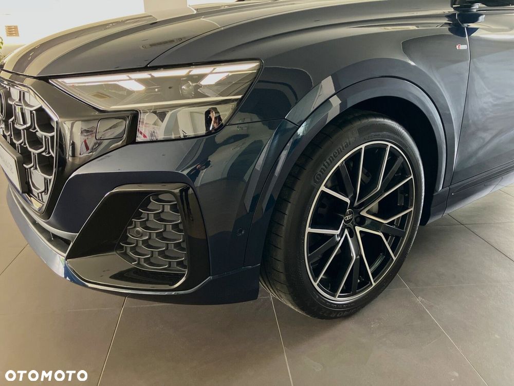 Audi Q8 - 6