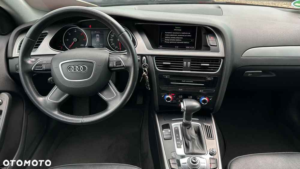 Audi A4 Allroad 2.0 TDI DPF S tronic - 8