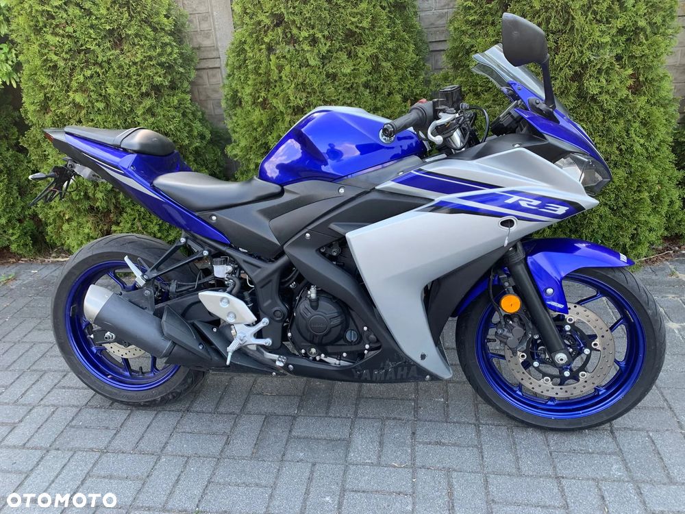 Yamaha R3 - 1