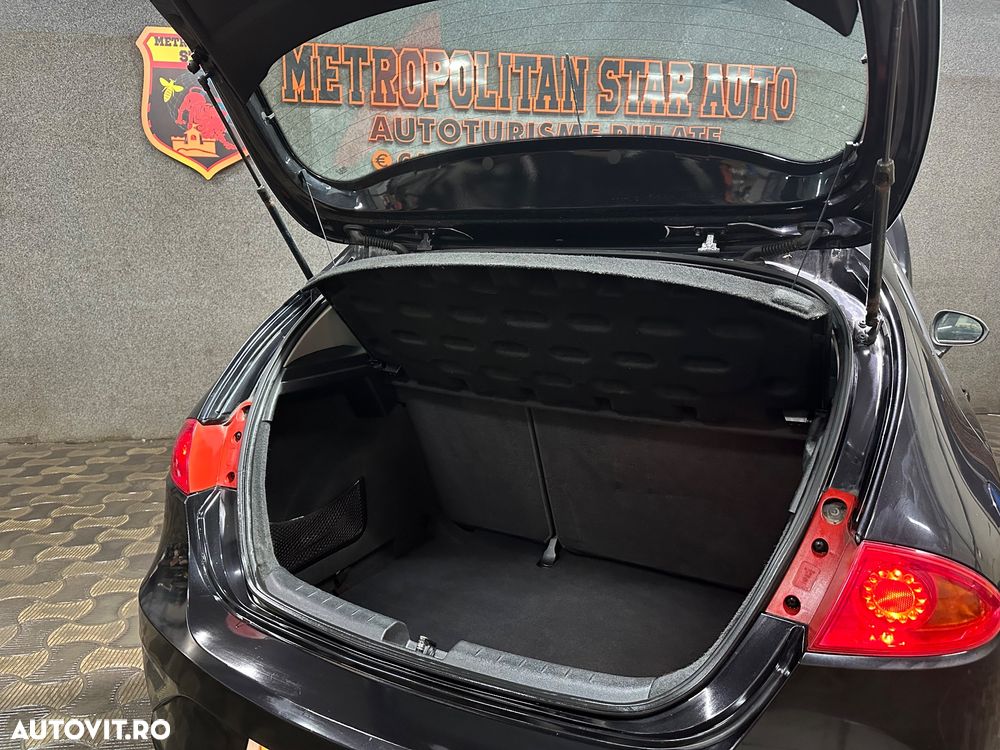 Seat Leon 1.6 TDI Reference - 9