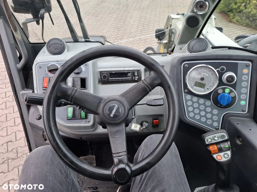 Claas SCORPION 7044 - 10