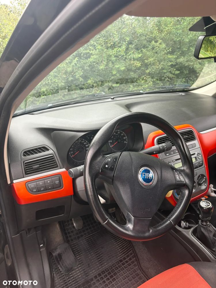 Fiat Grande Punto 1.4 8V Active - 7