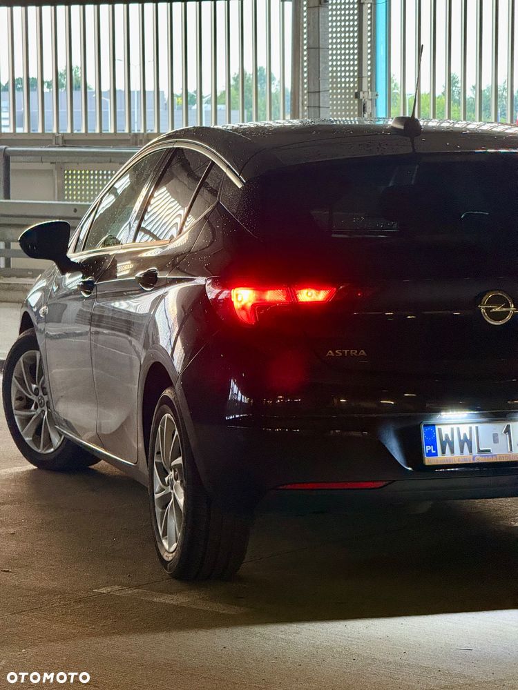Opel Astra 1.6 CDTI Cosmo - 11