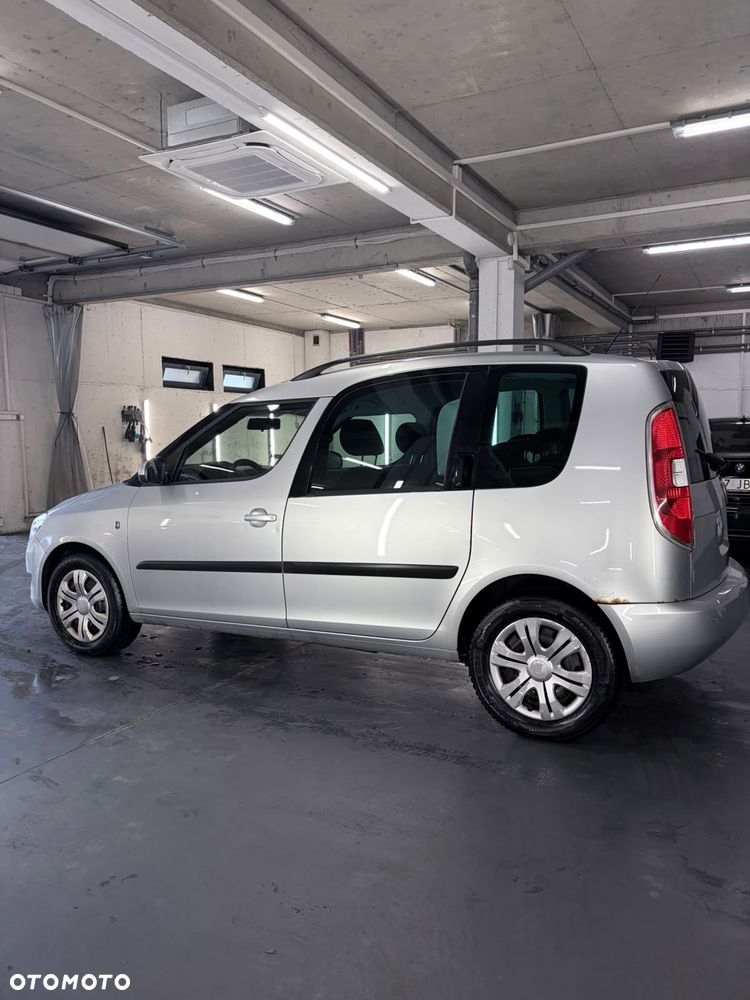Skoda Roomster 1.2 Fresh - 4