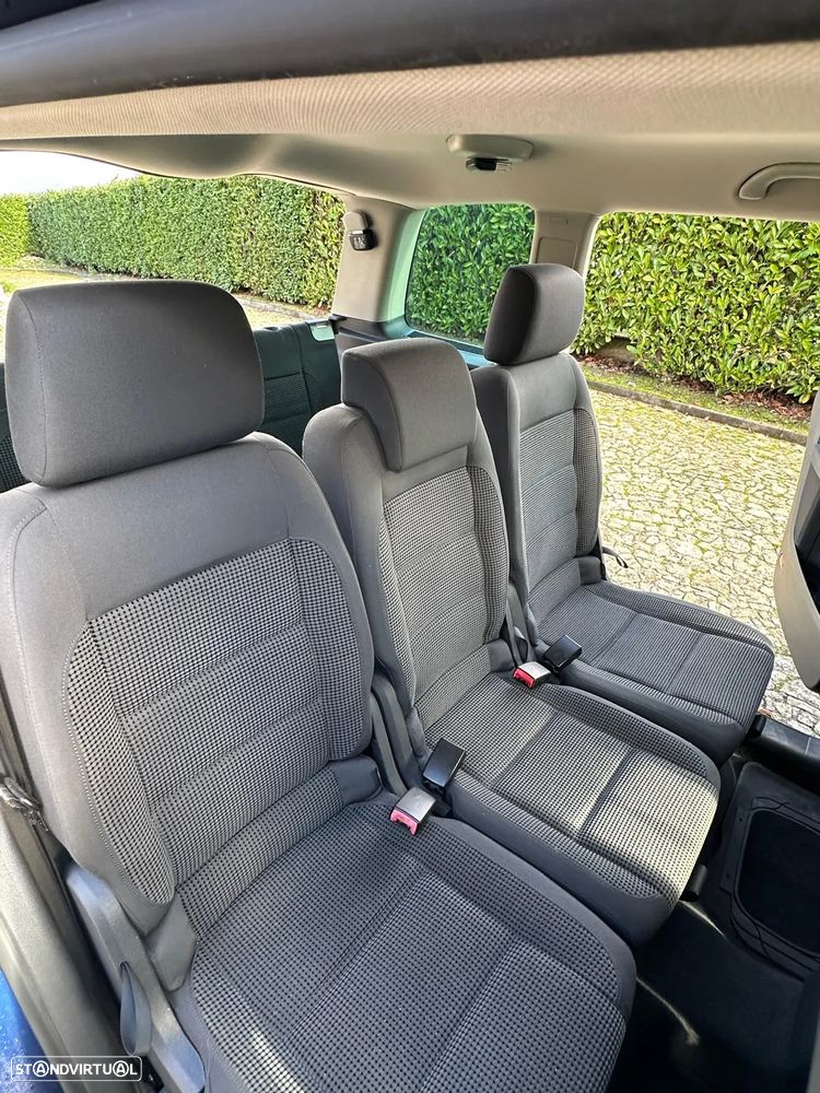 VW Touran 2.0 TDI Highline 7L - 9