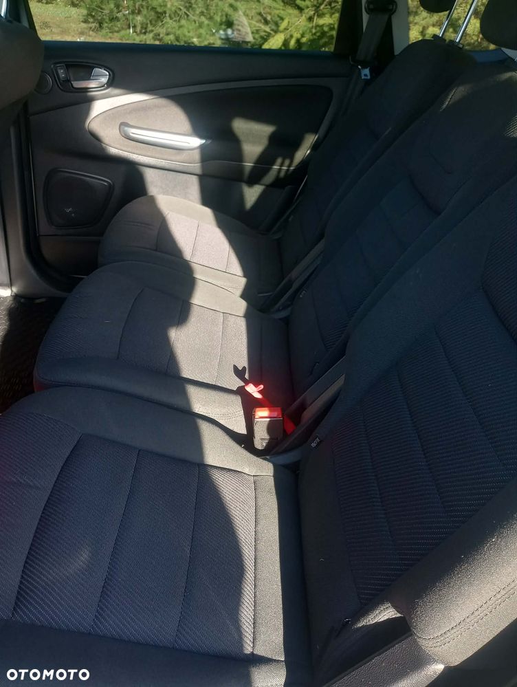 Ford S-Max 2.0 TDCi Titanium - 22