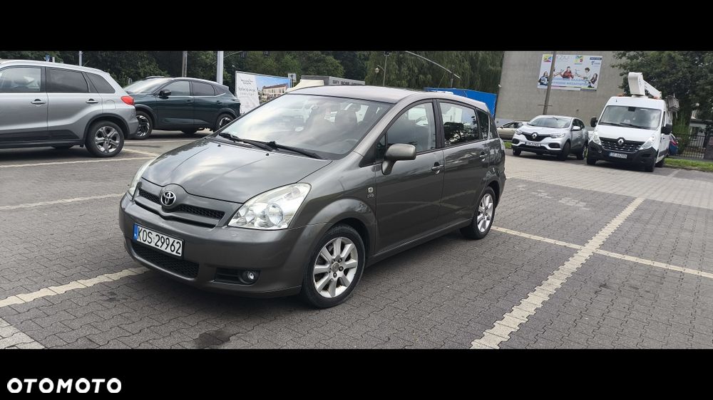 Toyota Corolla Verso - 2